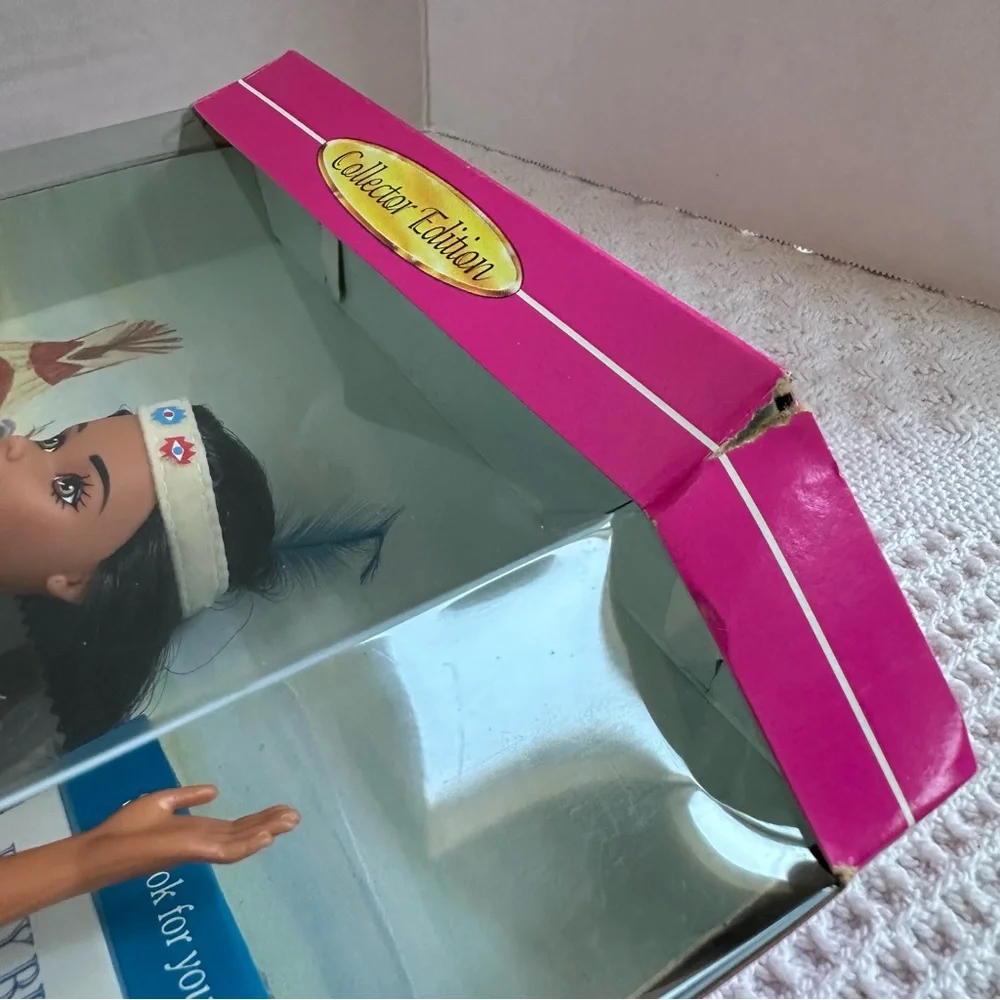 VTG ‘95 Barbie American Indian Doll American Stories Collection-NIB Damaged Box